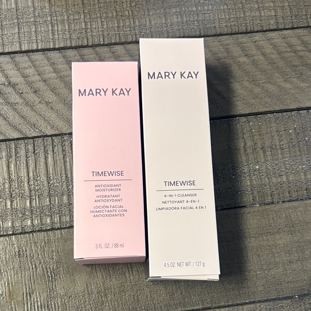 Mary Kay Timewise Moisturizer and Cleanser Set combination to oily